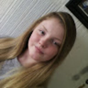 Meet your Posher, Destinee